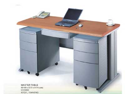 <table><tr><td><font color=blue>ME桌W160D70/2567/銀(空桌)</font></td></tr></table>